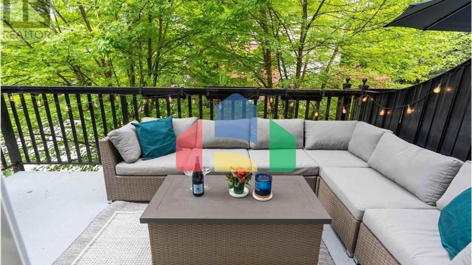 Residential - Townhouse - Port Moody, Canada - Canada