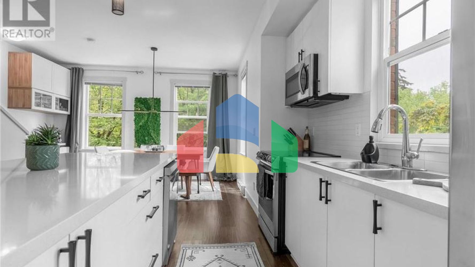 Residential - Townhouse - Port Moody, Canada - Canada