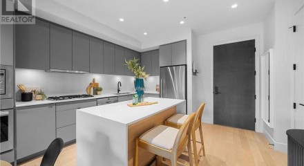 Residential - Condo/Apartment - Port Moody, Canada - Canada