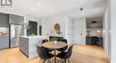 Residential - Condo/Apartment - Port Moody, Canada - Canada