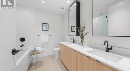 Residential - Condo/Apartment - Port Moody, Canada - Canada