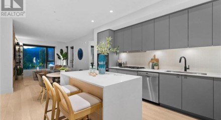 Residential - Condo/Apartment - Port Moody, Canada - Canada