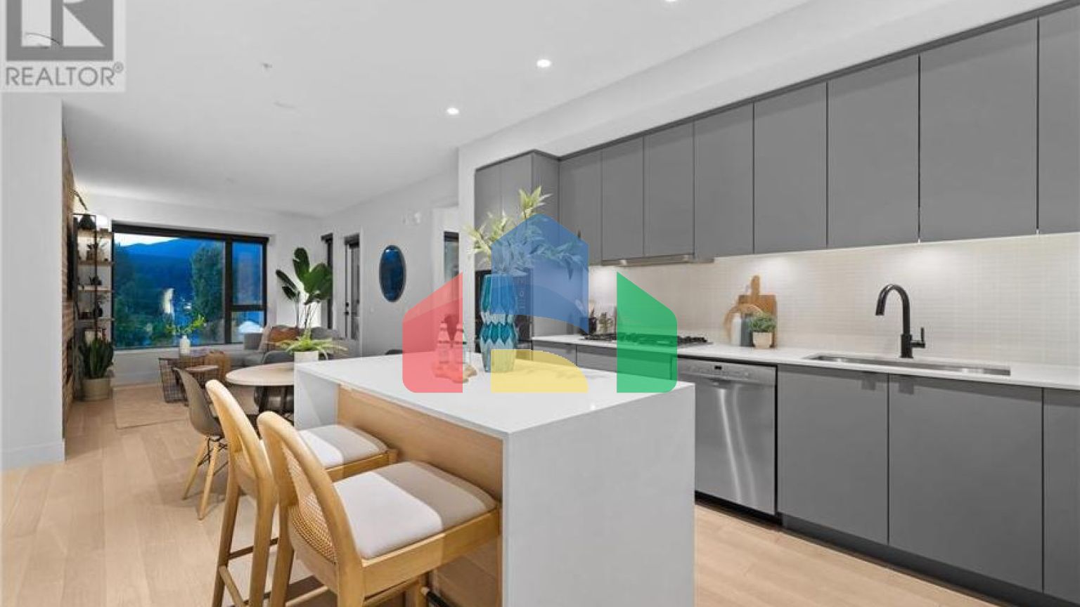 Residential - Condo/Apartment - Port Moody, Canada - Canada