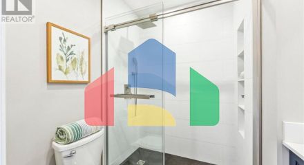 Residential - Single Family Home - Orangeville, Canada - Canada