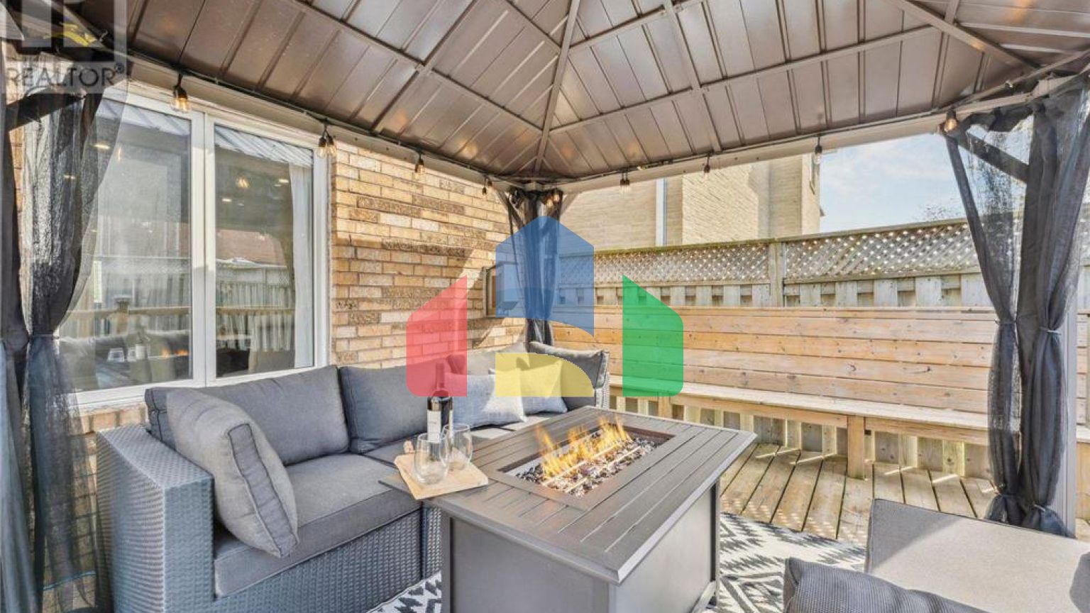 Residential - Single Family Home - Orangeville, Canada - Canada