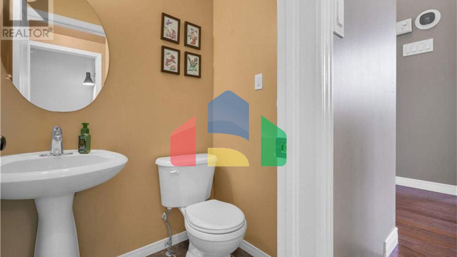 Residential - Single Family Home - Orangeville, Canada - Canada