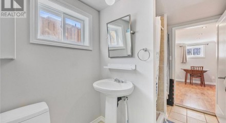 Residential - Single Family Home - Orangeville, Canada - Canada