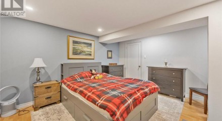 Residential - Single Family Home - Orangeville, Canada - Canada
