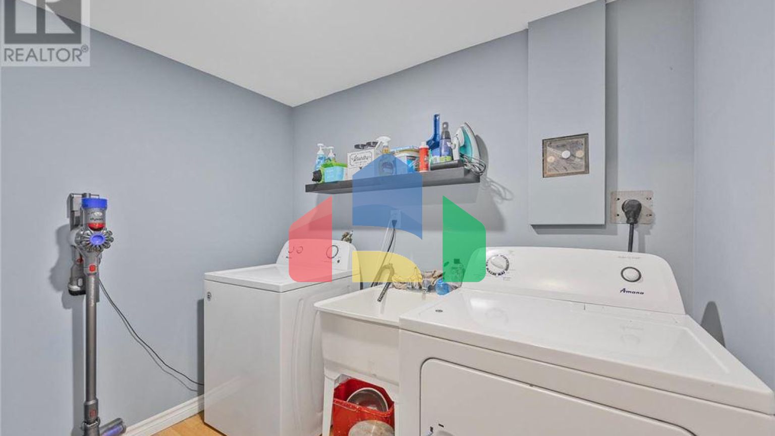 Residential - Single Family Home - Orangeville, Canada - Canada