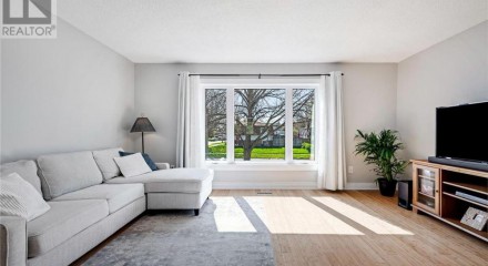 Residential - Single Family Home - Orangeville, Canada - Canada