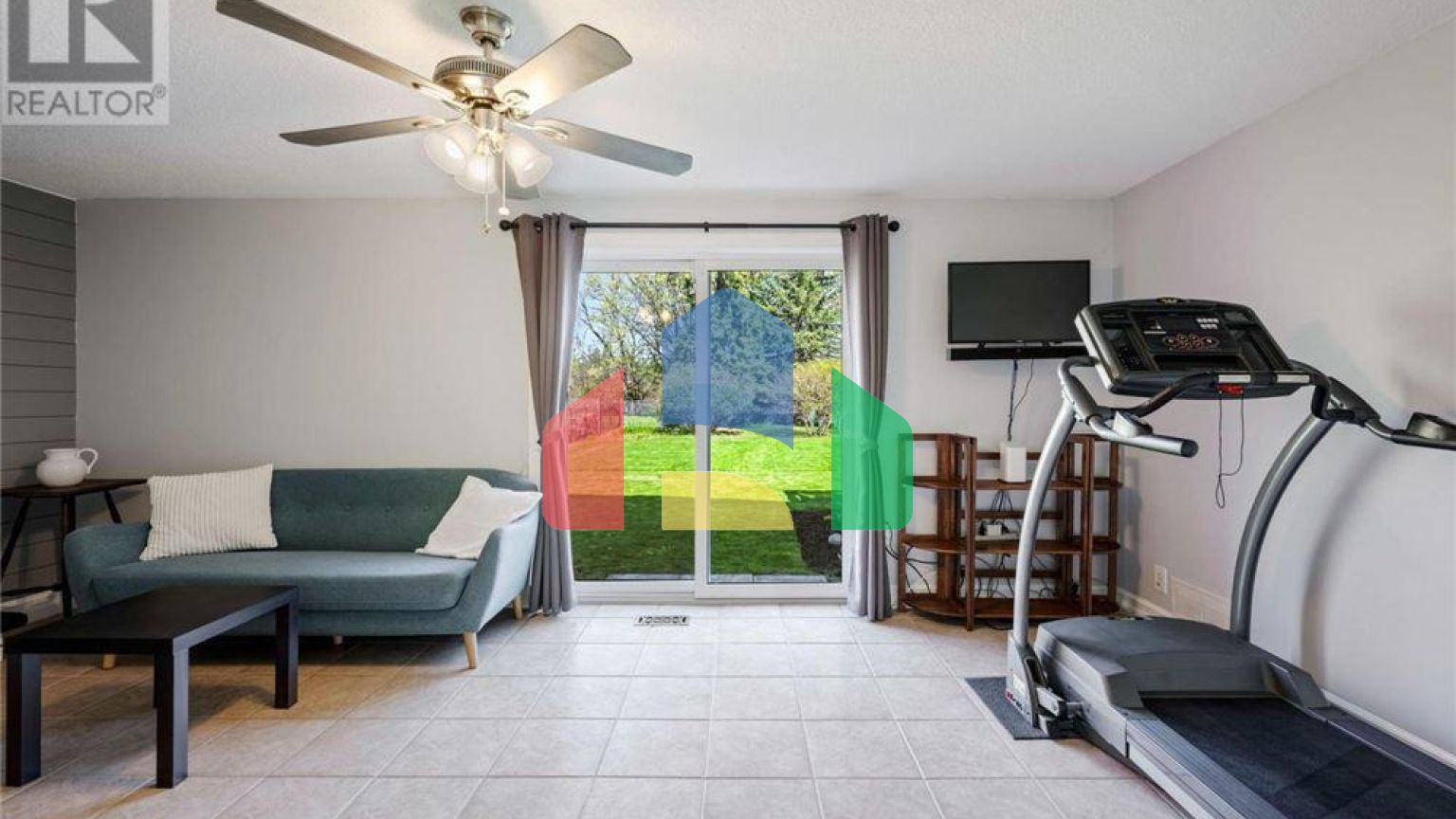 Residential - Single Family Home - Orangeville, Canada - Canada