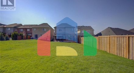 Residential - Single Family Home - Orangeville, Canada - Canada