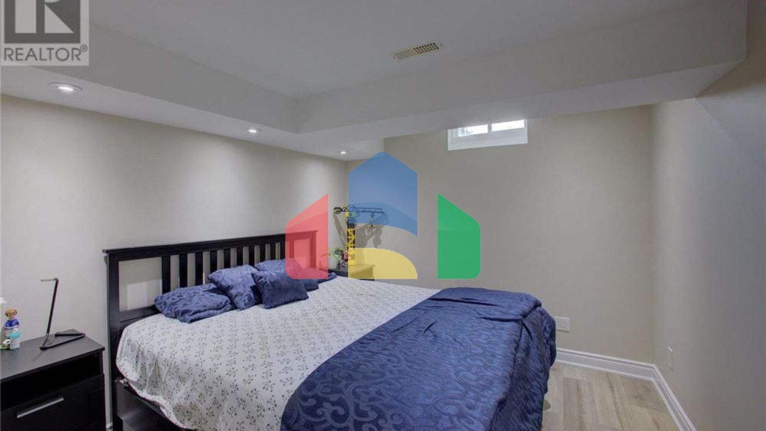 Residential - Single Family Home - Orangeville, Canada - Canada