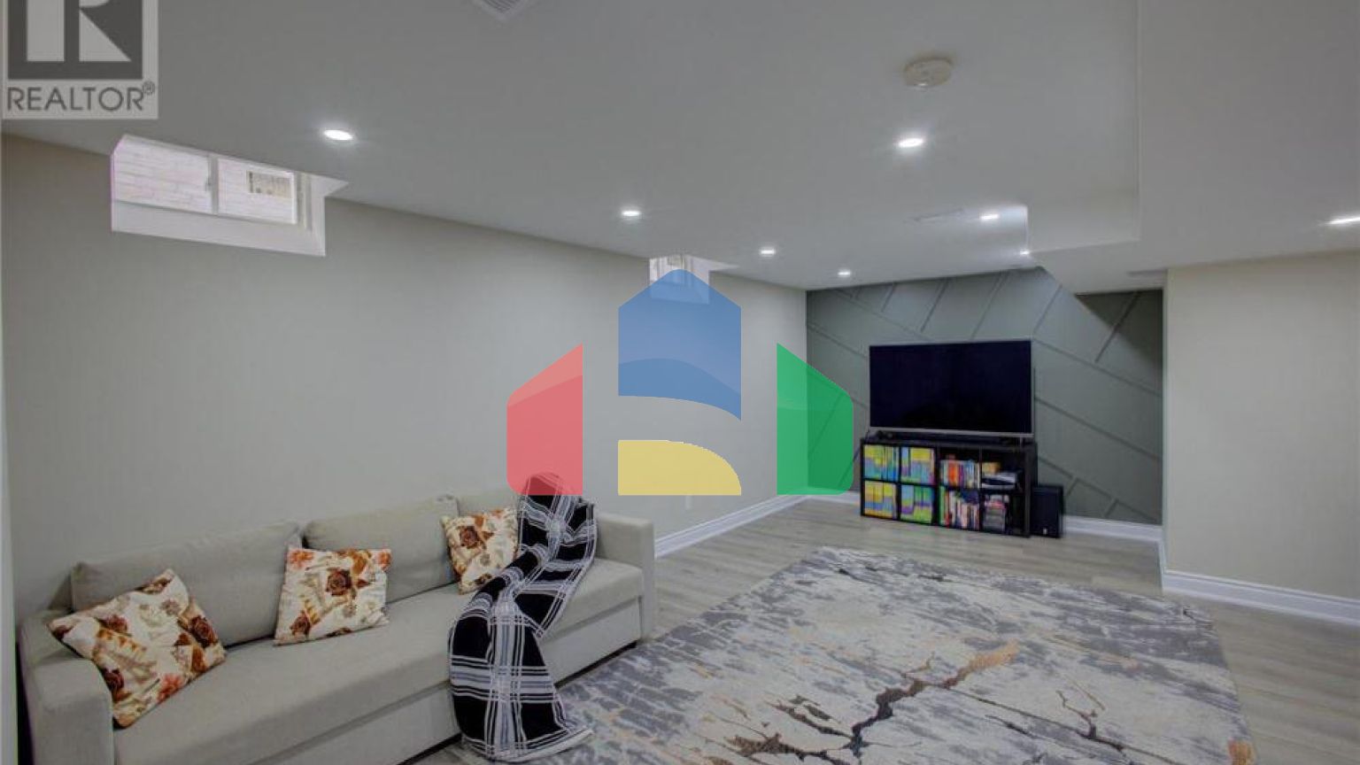 Residential - Single Family Home - Orangeville, Canada - Canada