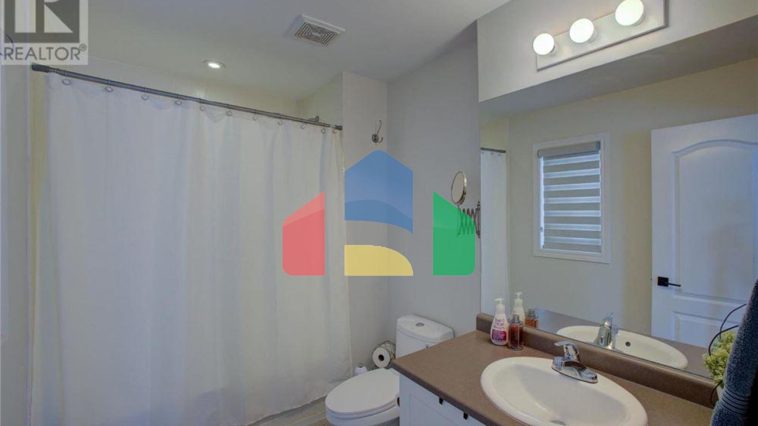 Residential - Single Family Home - Orangeville, Canada - Canada