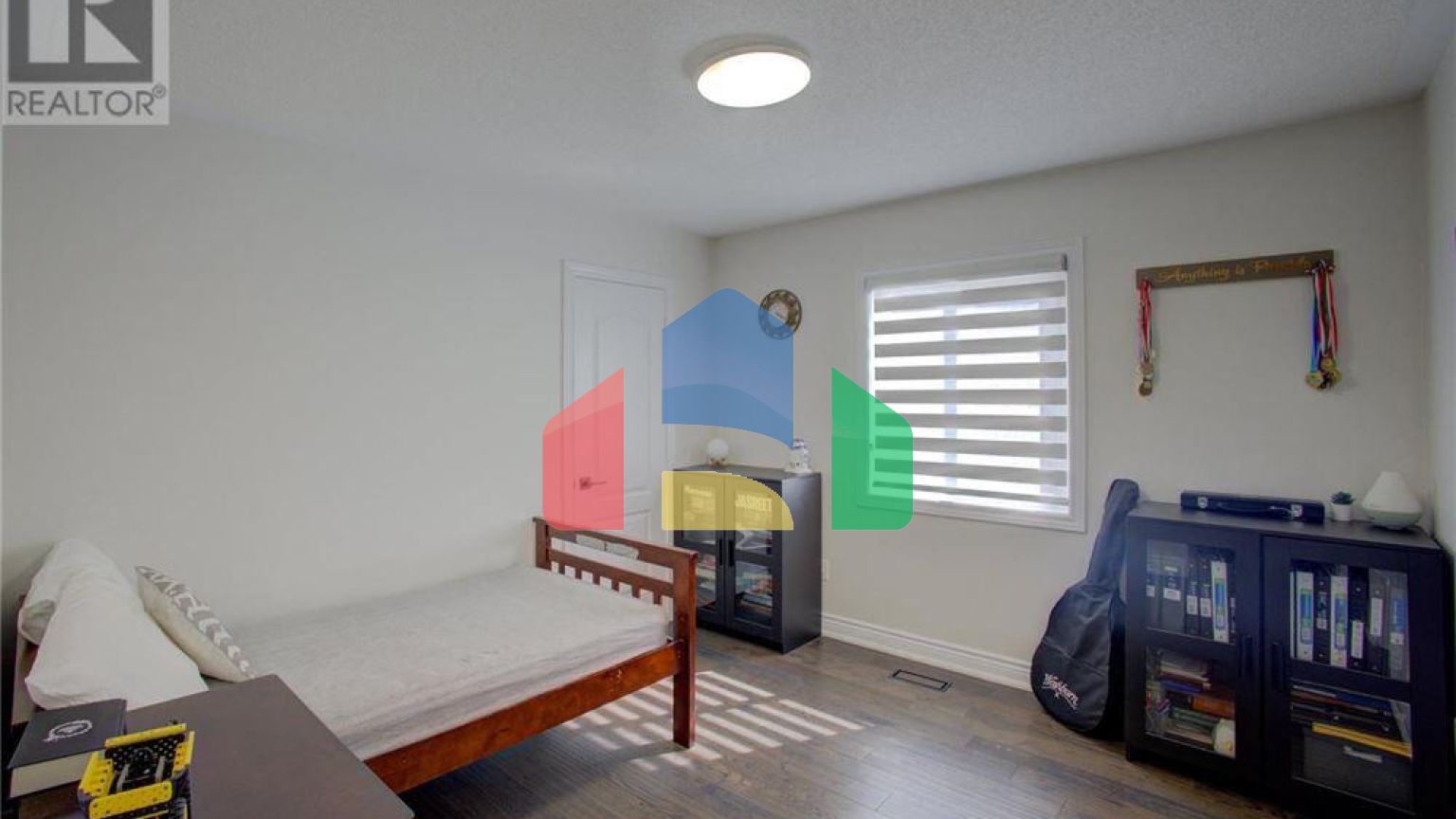 Residential - Single Family Home - Orangeville, Canada - Canada