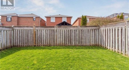 Residential - Single Family Home - Orangeville, Canada - Canada