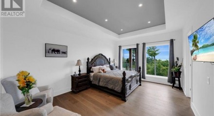 Residential - Single Family Home - Tiny, Canada - Canada