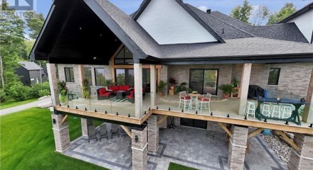 Residential - Single Family Home - Tiny, Canada - Canada