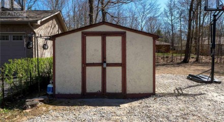 Residential - Single Family Home - Tiny, Canada - Canada