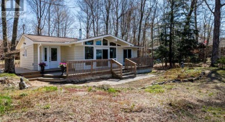 Residential - Single Family Home - Tiny, Canada - Canada
