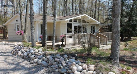 Residential - Single Family Home - Tiny, Canada - Canada