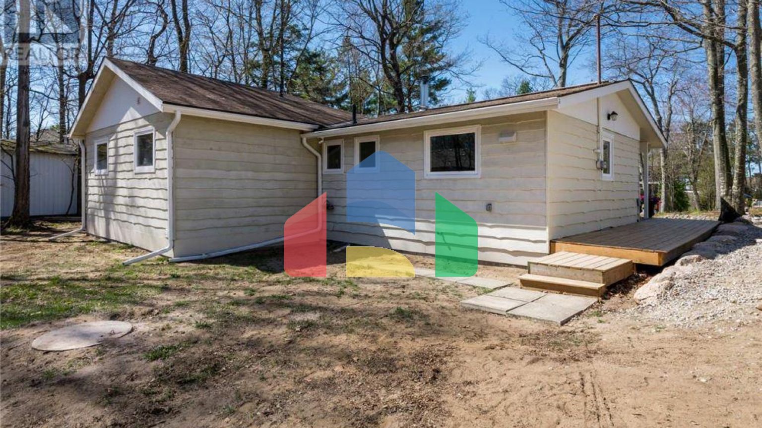 Residential - Single Family Home - Tiny, Canada - Canada