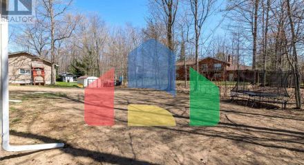 Residential - Single Family Home - Tiny, Canada - Canada