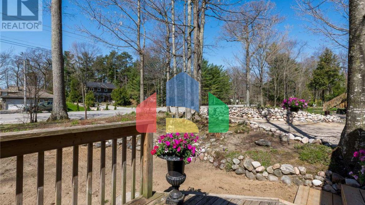 Residential - Single Family Home - Tiny, Canada - Canada