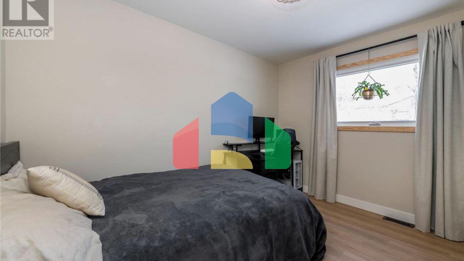 Residential - Single Family Home - Tiny, Canada - Canada