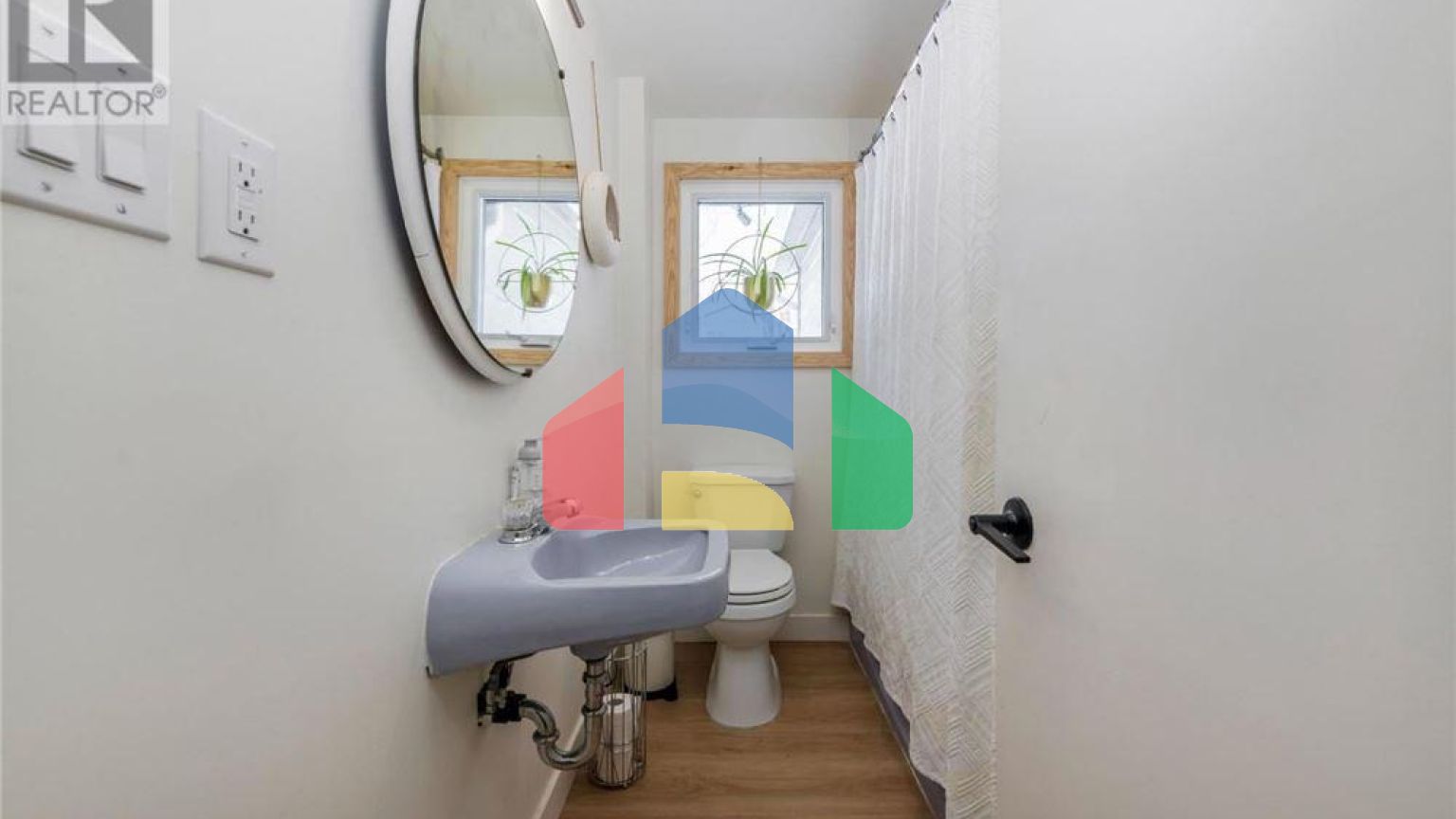 Residential - Single Family Home - Tiny, Canada - Canada