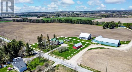 Residential - Single Family Home - Tiny, Canada - Canada