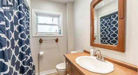 Residential - Single Family Home - Tiny, Canada - Canada