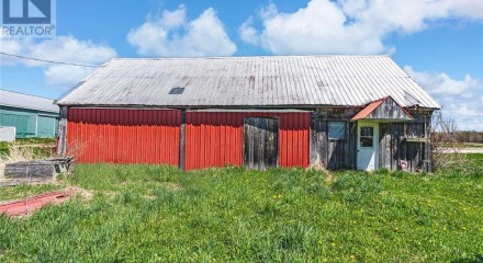 Residential - Single Family Home - Tiny, Canada - Canada