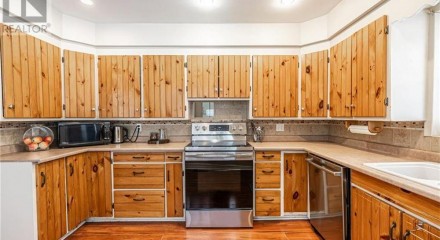 Residential - Single Family Home - Tiny, Canada - Canada