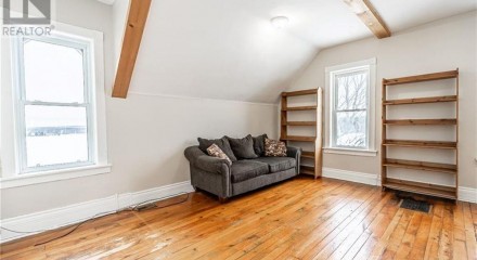 Residential - Single Family Home - Tiny, Canada - Canada