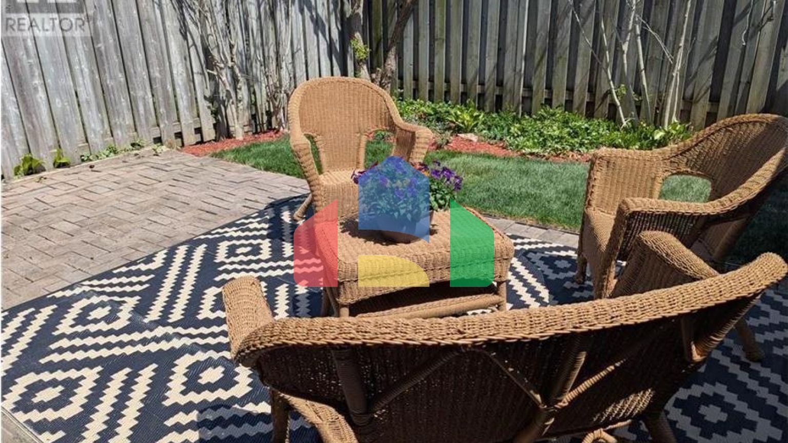 Residential - Condo/Apartment - Stoney Creek, Canada - Canada