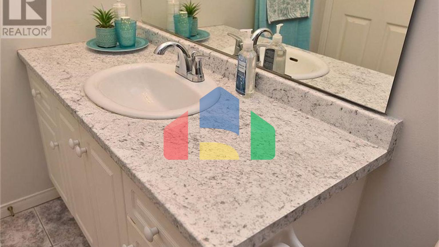 Residential - Condo/Apartment - Stoney Creek, Canada - Canada