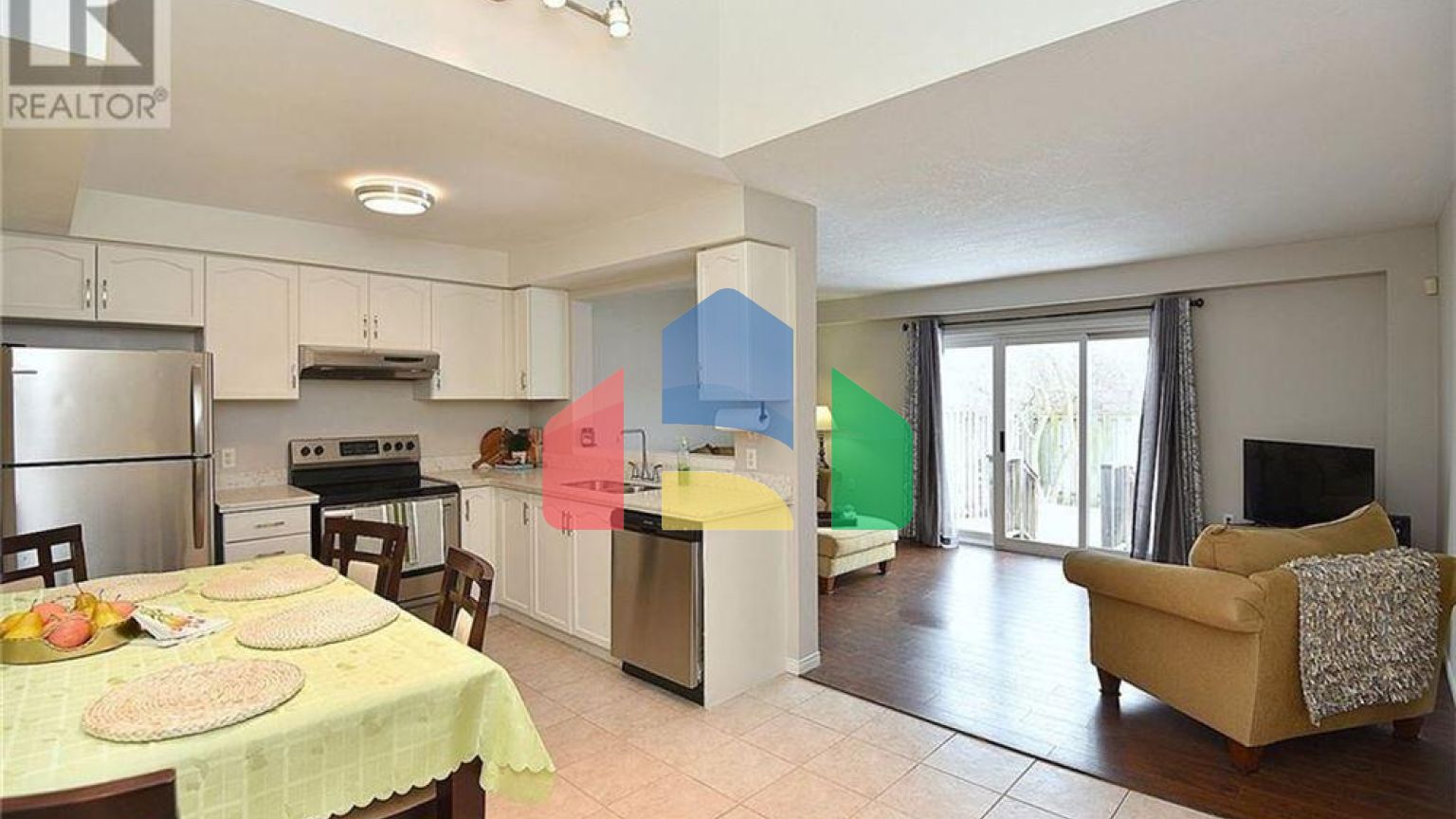 Residential - Condo/Apartment - Stoney Creek, Canada - Canada