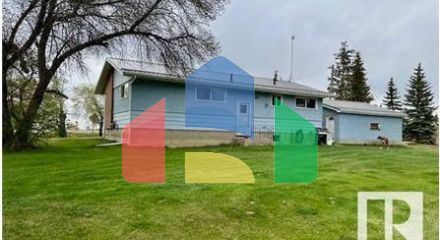 Residential - Single Family Home - Mundare, Canada - Canada