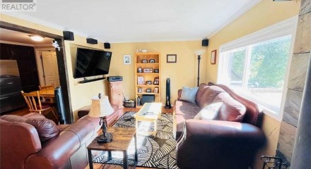 Residential - Single Family Home - Cremona, Canada - Canada