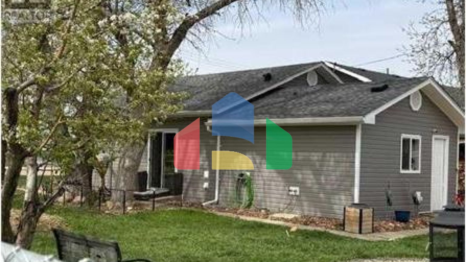 Residential - Single Family Home - Drumheller, Canada - Canada