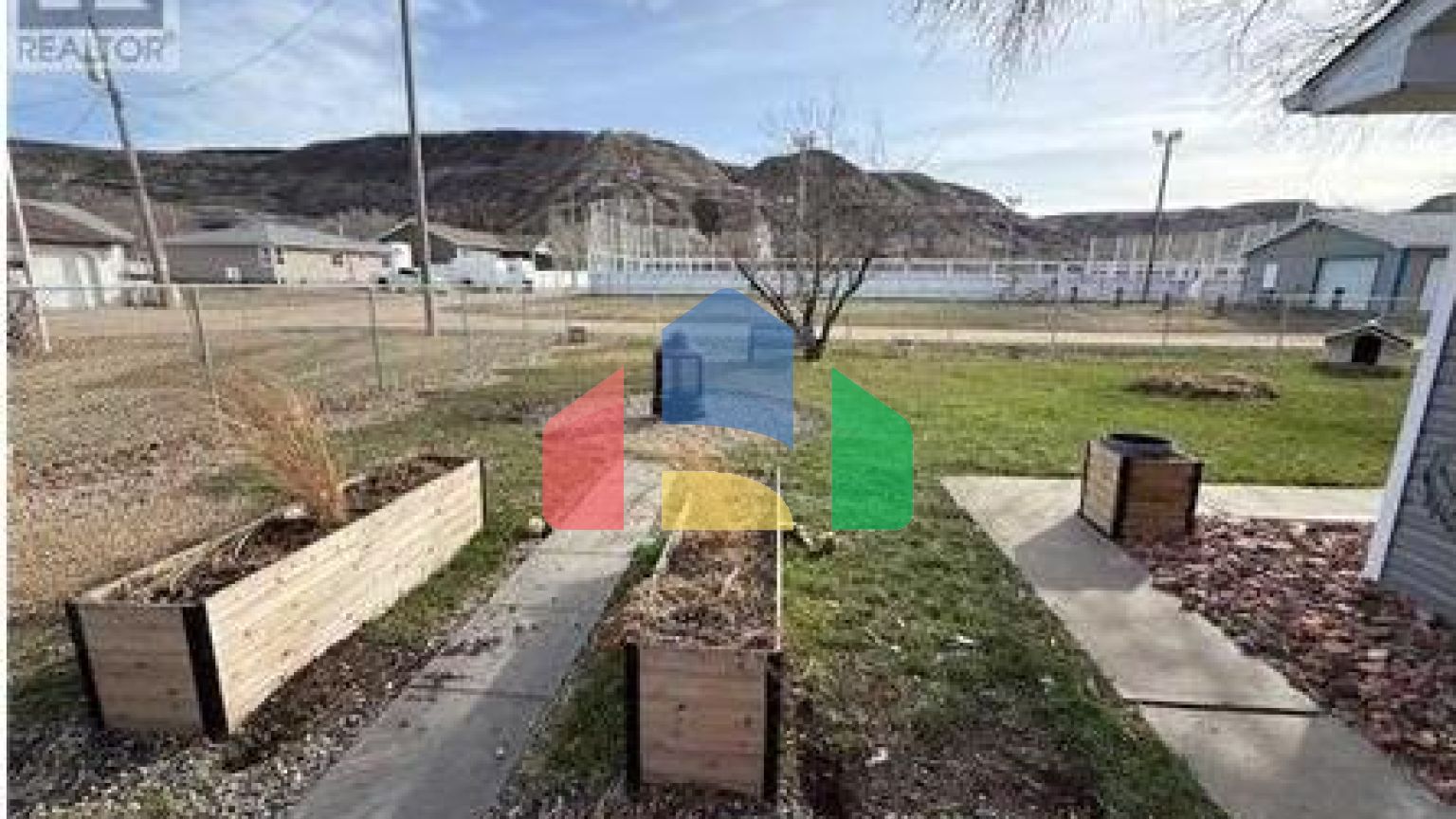 Residential - Single Family Home - Drumheller, Canada - Canada