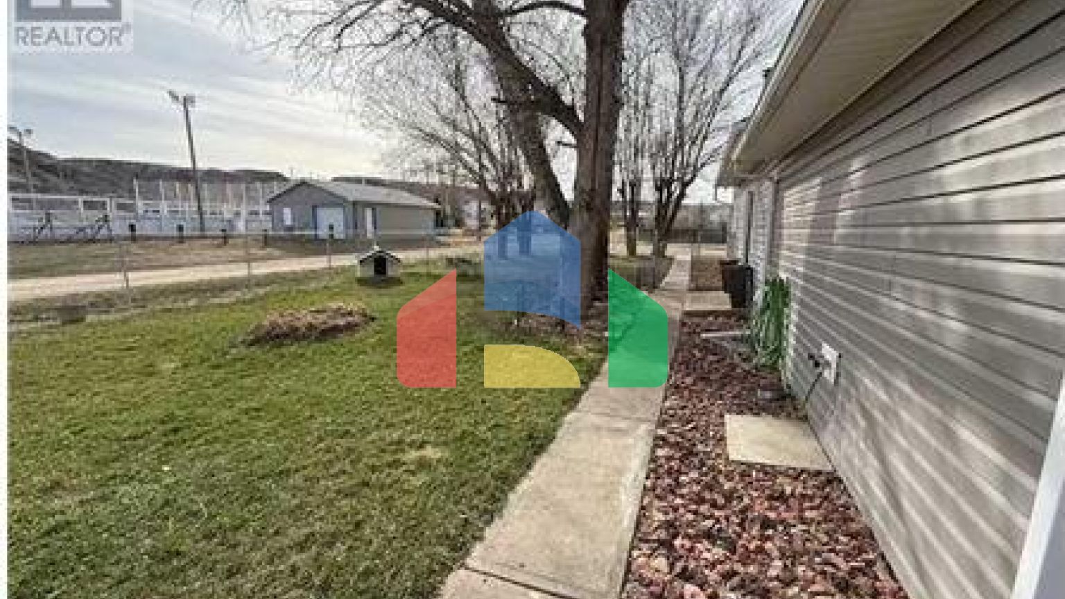 Residential - Single Family Home - Drumheller, Canada - Canada