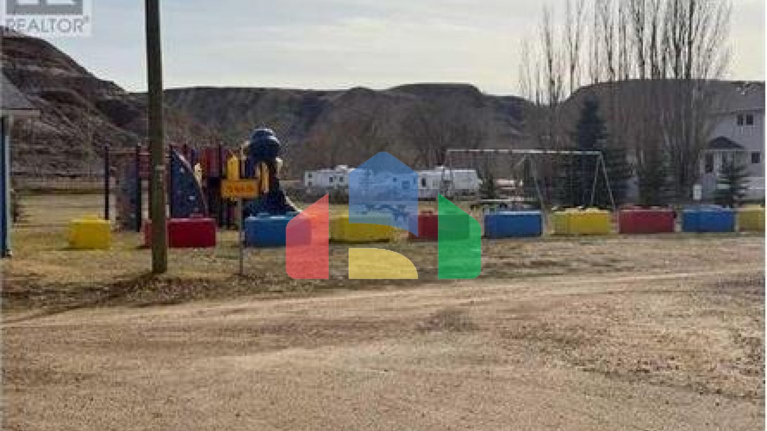 Residential - Single Family Home - Drumheller, Canada - Canada