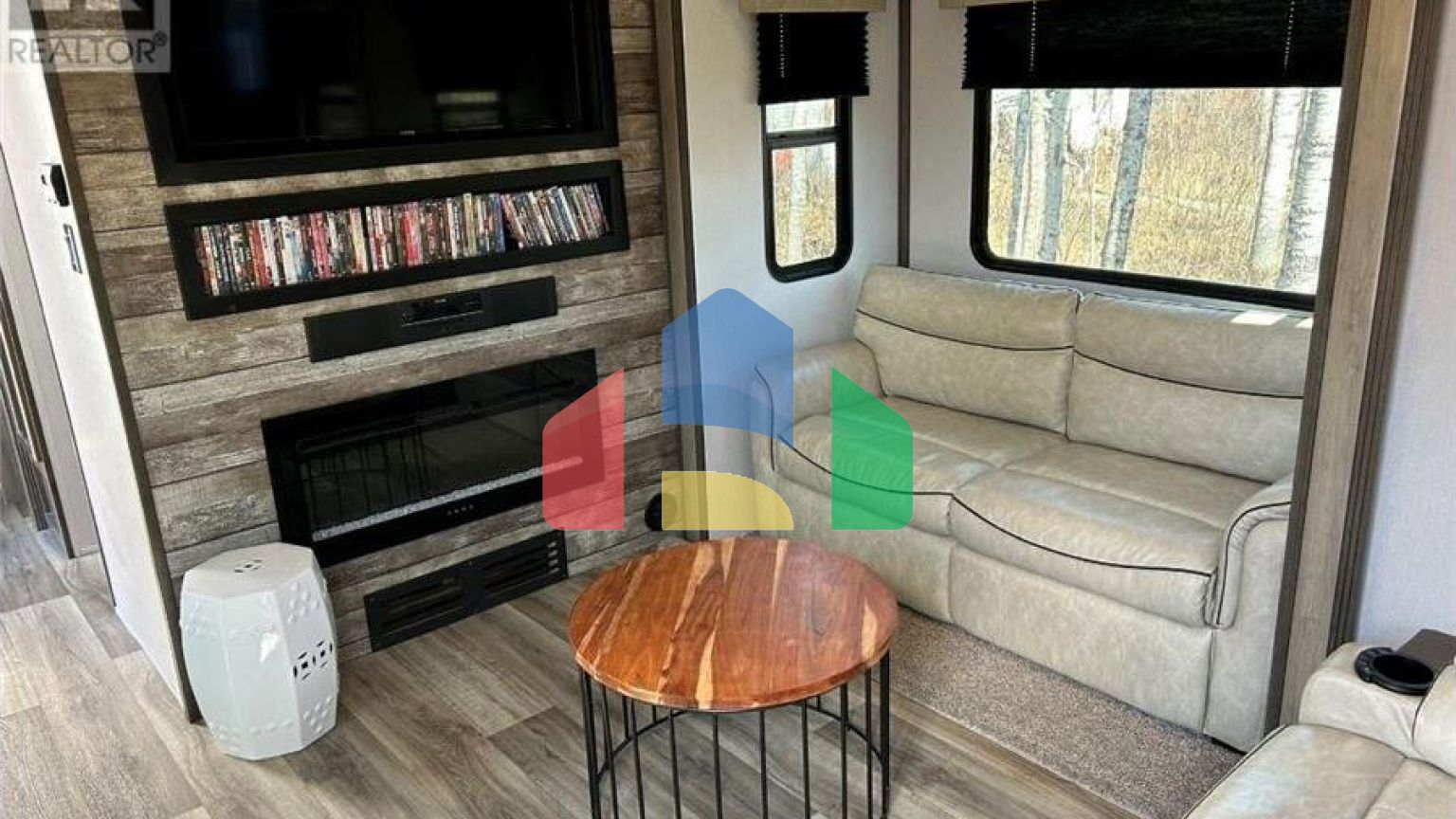 Residential - Single Family Home - Big River, Canada - Canada