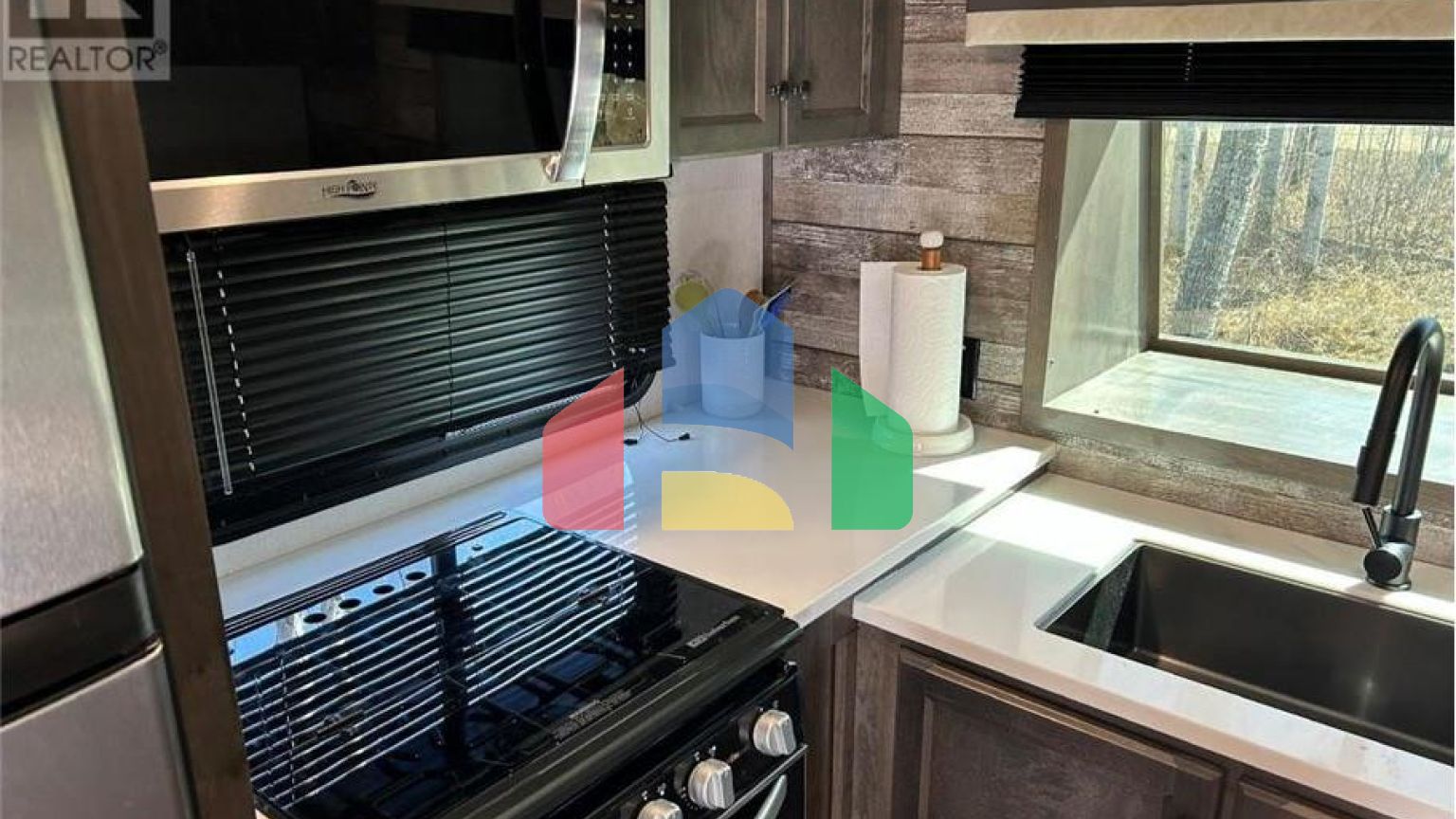 Residential - Single Family Home - Big River, Canada - Canada