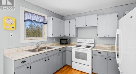 Residential - Single Family Home - Northern Bruce Peninsula, Canada - Canada