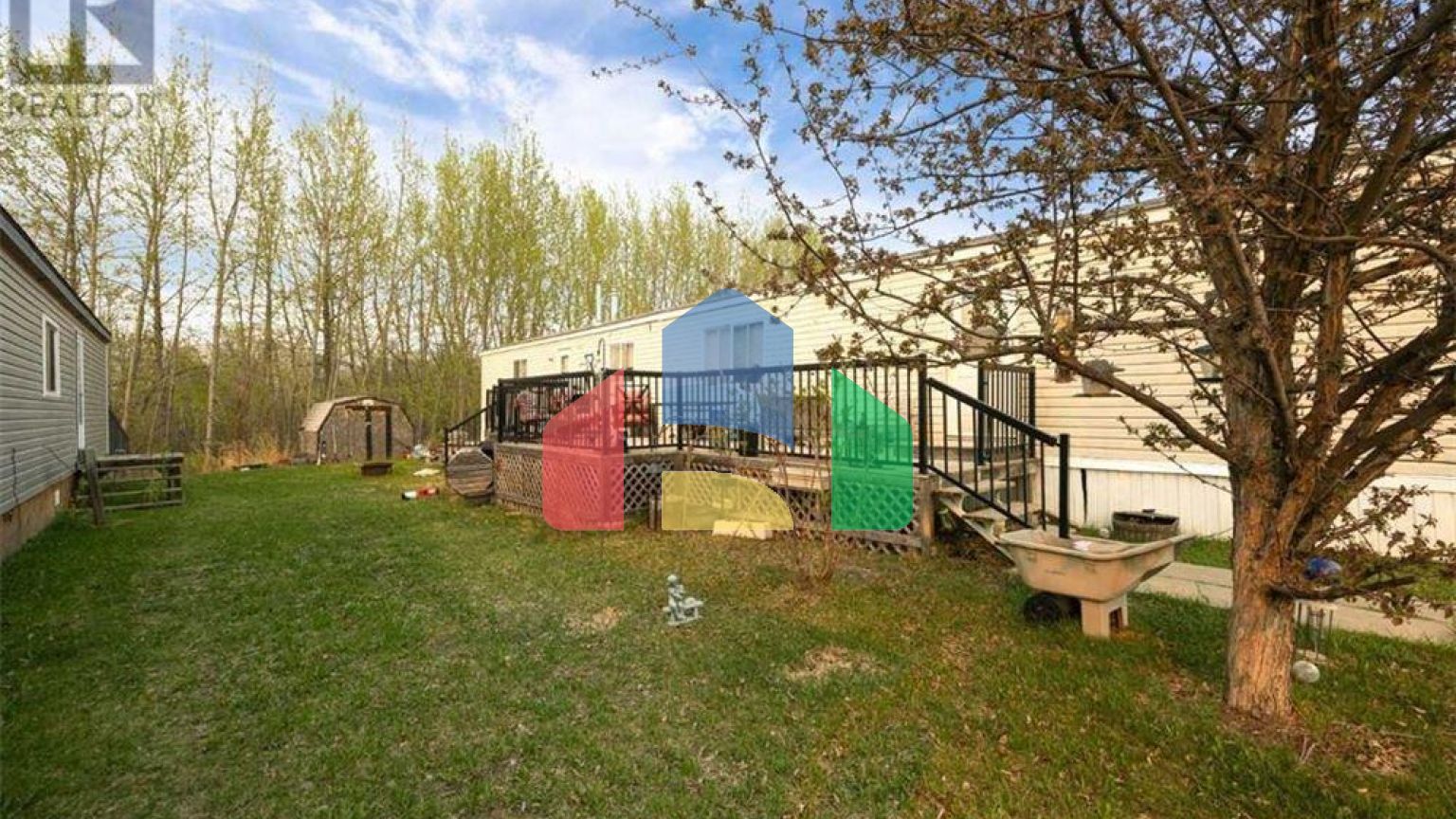 Residential - Single Family Home - Boyle, Canada - Canada