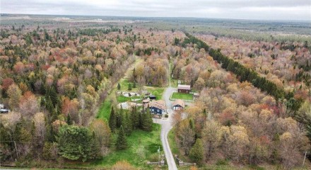 Residential - House - Wickham, Canada - Canada